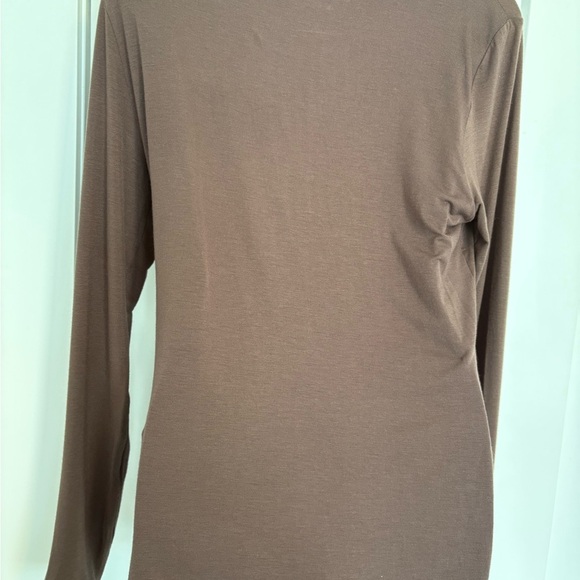 ICHI Brown Turtleneck Long Sleeve Top Basic Soft Shirt Size Medium - Picture 6 of 9
